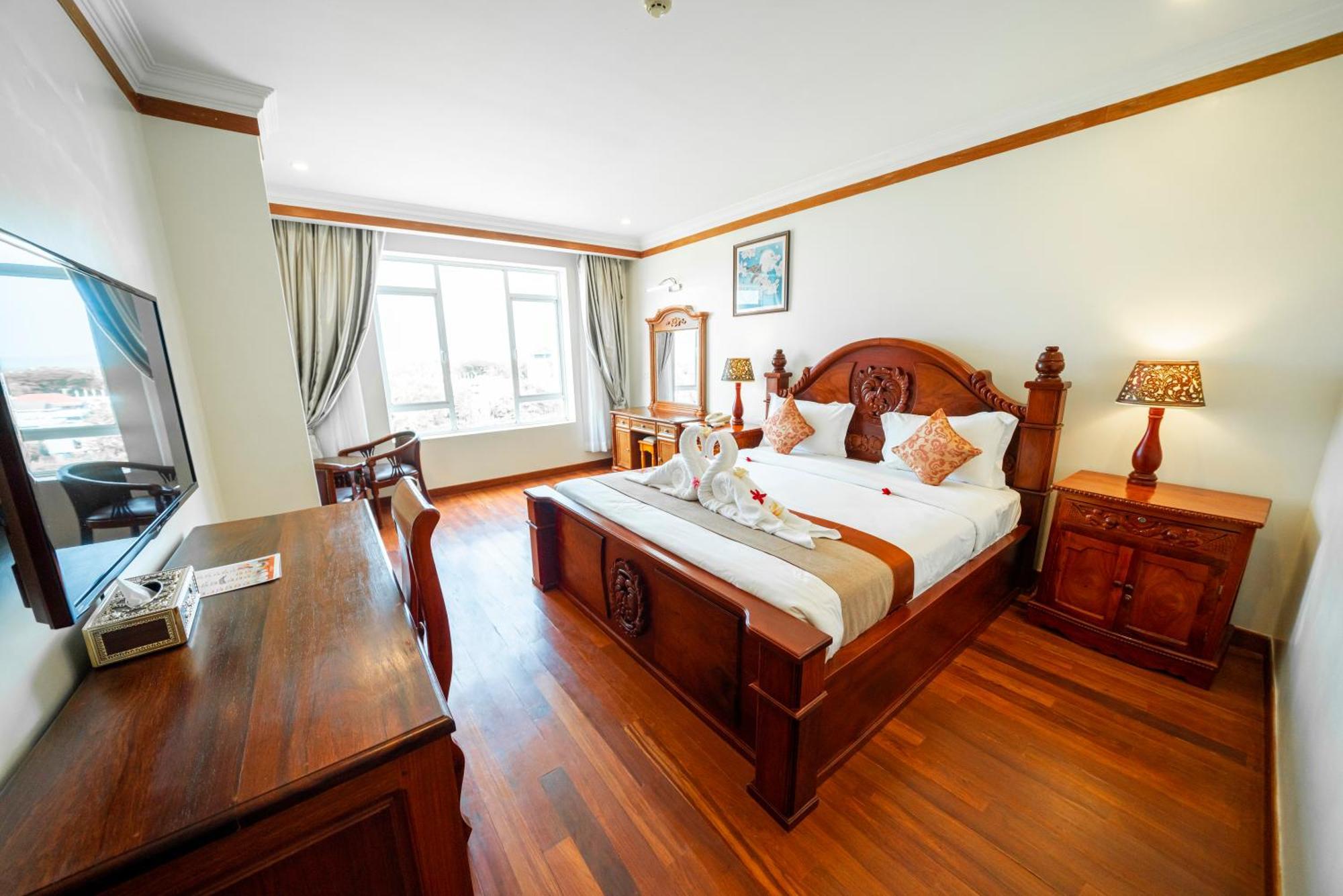 Pursat Riverside Hotel & Spa Ngoại thất bức ảnh