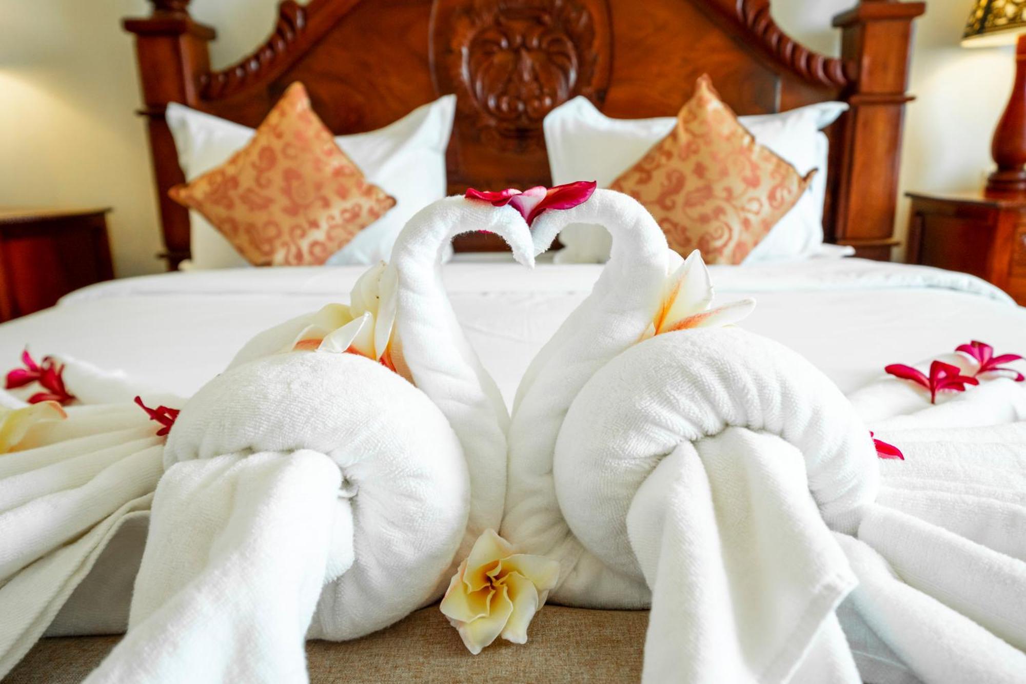 Pursat Riverside Hotel & Spa Ngoại thất bức ảnh