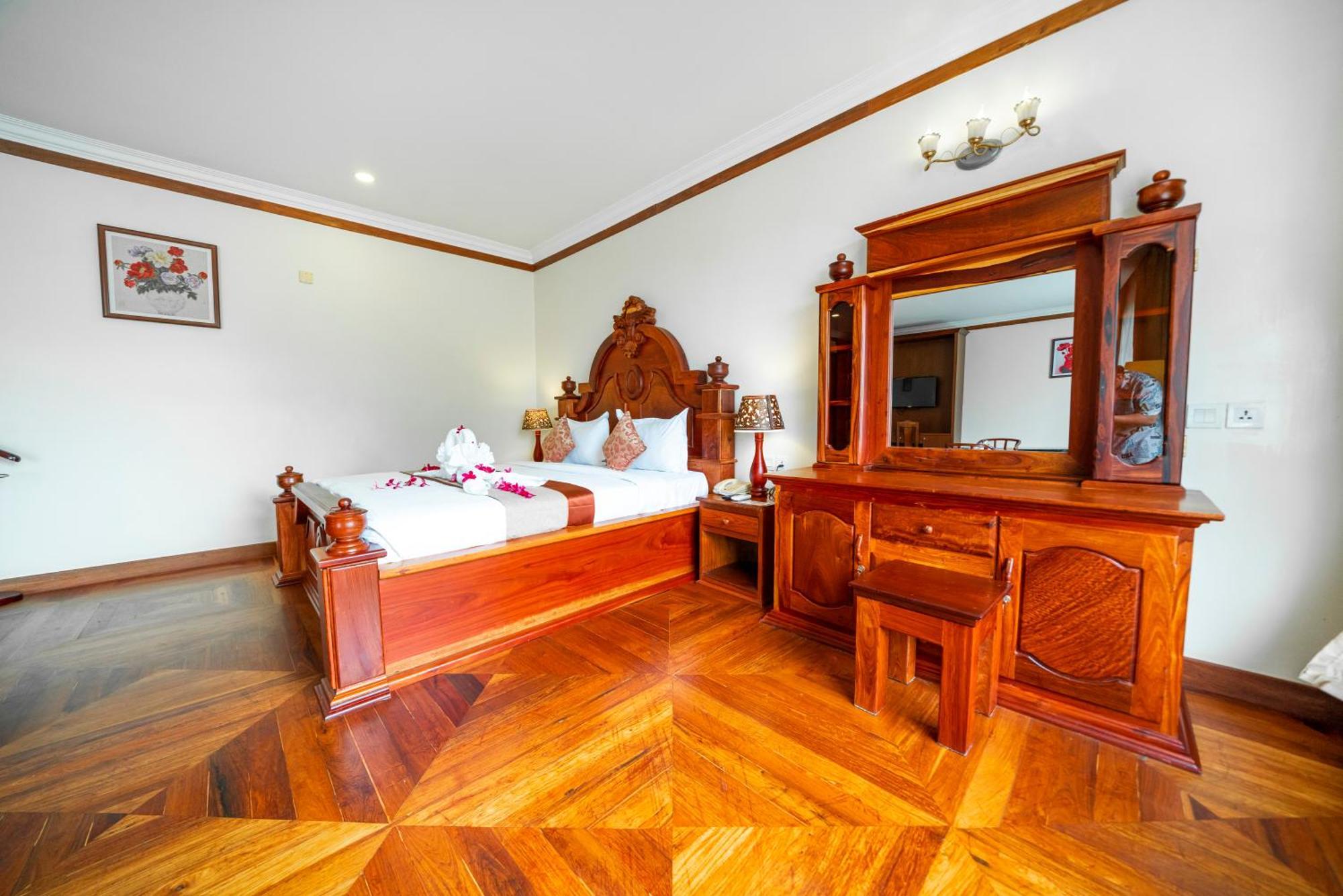Pursat Riverside Hotel & Spa Ngoại thất bức ảnh